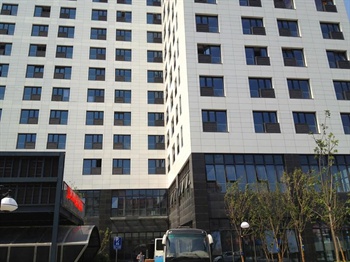 北京玲珑天地酒店式公寓外观图片