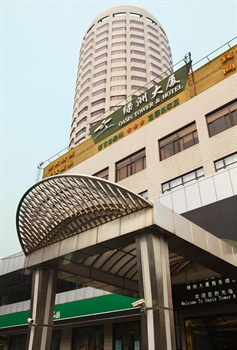 上海绿洲大厦外观图片
