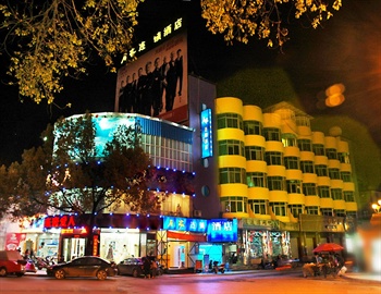 瑞丽尚域主题酒店(暂停)酒店外观图片