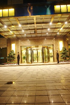 成都锦悦酒店酒店正门图片