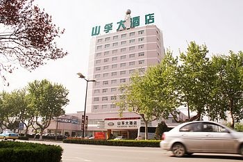 日照山孚大酒店酒店外观图片
