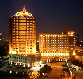 上海锦荣国际大酒店酒店夜景图片