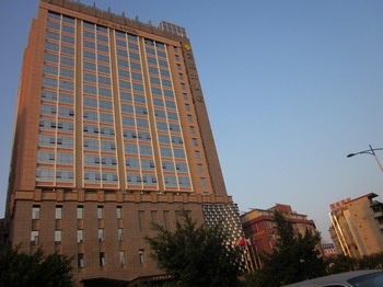 广州白云国际会议中心亚朵X酒店酒店外观图片