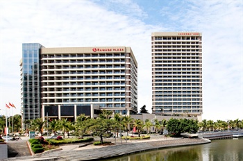 三亚丽思华美达广场酒店酒店外景图片