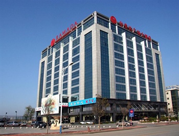 烟台华美达广场大酒店酒店外观图片