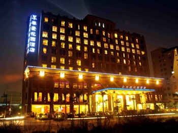 深圳富莱花园酒店酒店外观-夜景图片
