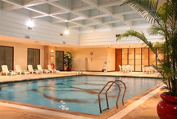 济南鲁能贵和洲际酒店游泳池