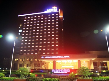 南部金泰国际酒店酒店外观-夜景图片