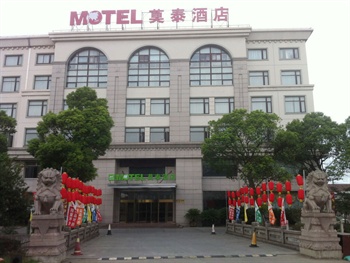 莫泰168（上海嘉定宝安公路F1赛车场店）酒店外观图片