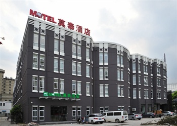 莫泰168(上海新金桥店)酒店外观图片
