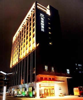 南宁精通101酒店酒店整体大楼图片