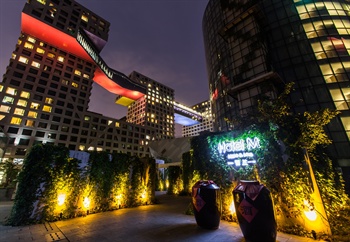 北京蔓兰酒店(HOTEL M)酒店夜景图片
